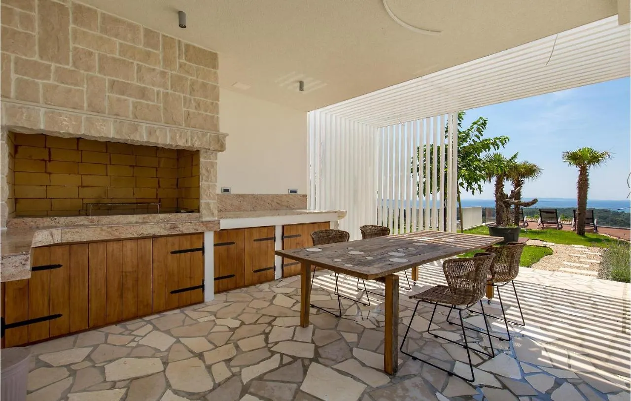 Stunning Home In Palit With House Sea View Ferienhaus
