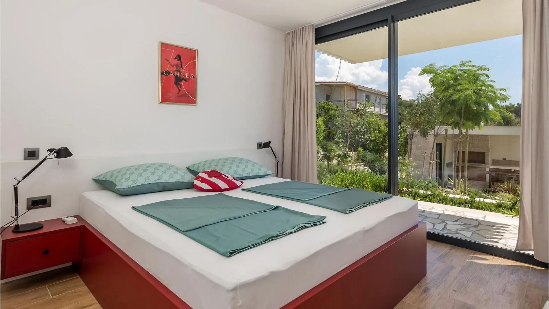 Stunning Home In Palit With House Sea View